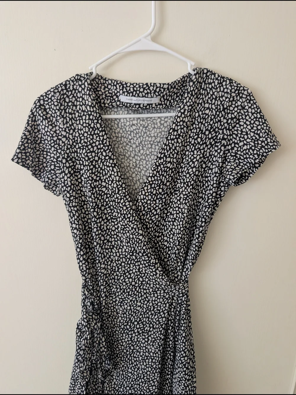 Diane von Furstenberg Womens Small New Julian Two Leopard Print Wrap Dress - Picture 3 of 7